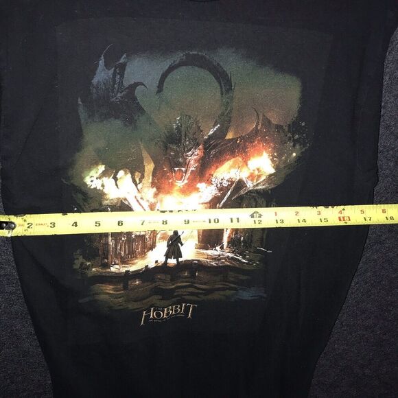 The‎ Hobbit T-shirt Battle of the Five Armies Medium T-Shirt Black Dragon Fire - Picture 6 of 9